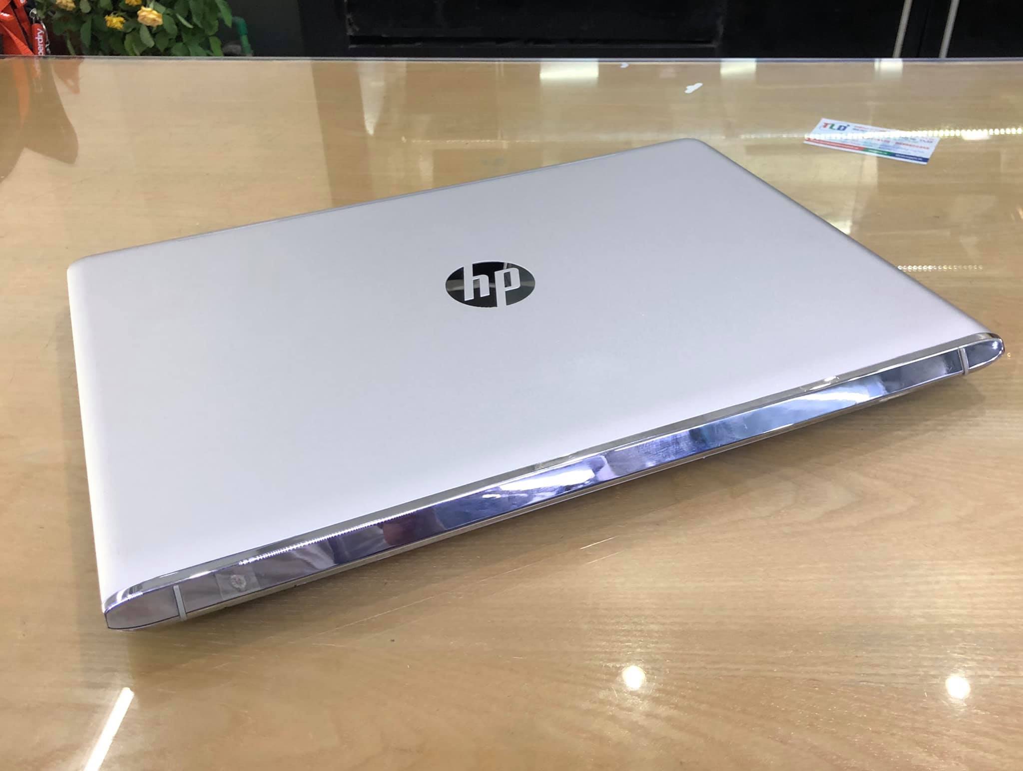 Laptop HP Envy 17-BW0011NR -1.jpg